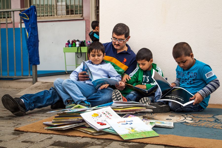 قضاء امتع الاوقات برفقة قصص مكتبة الفانوس